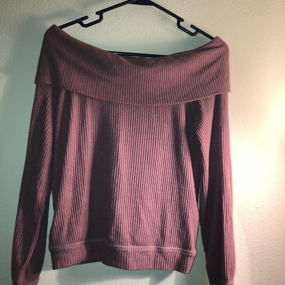 ABERCROMBIE SOFT OFF THE SHOULDER, WORN TWICE